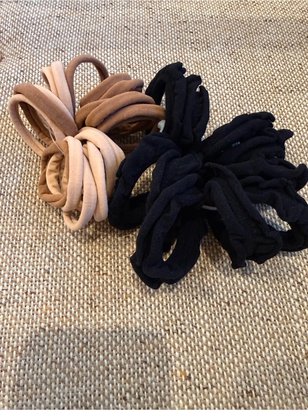 Kitsch Petal Hair Elastics Black & Blush Hair Elastics